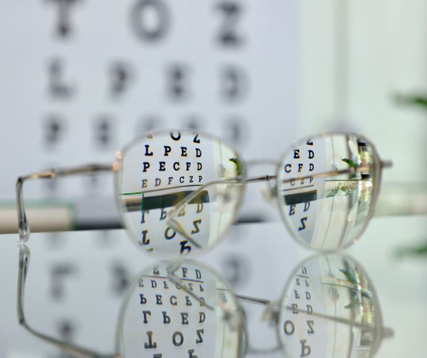 Astigmatizem: zakaj &raquo;samo cilinder&laquo; ni tako preprost, kot zveni