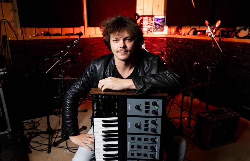 Klaviaturist rock banda Siddharta - Nejc Škofic
