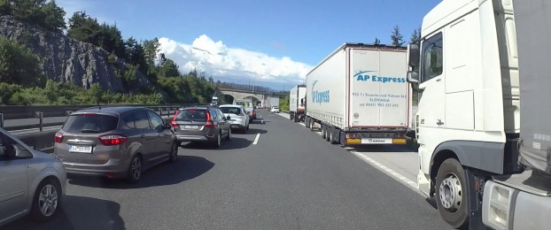Izbor uredništva: Z gasilci skozi reševalni pas