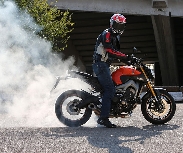 Kako močan naj bo motor?