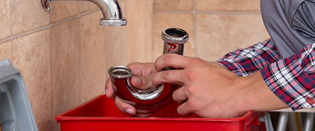 Prva pomoč pri zama&scaron;enem odtoku