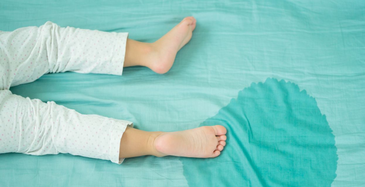 Močenje postelje pri otroku (enureza)