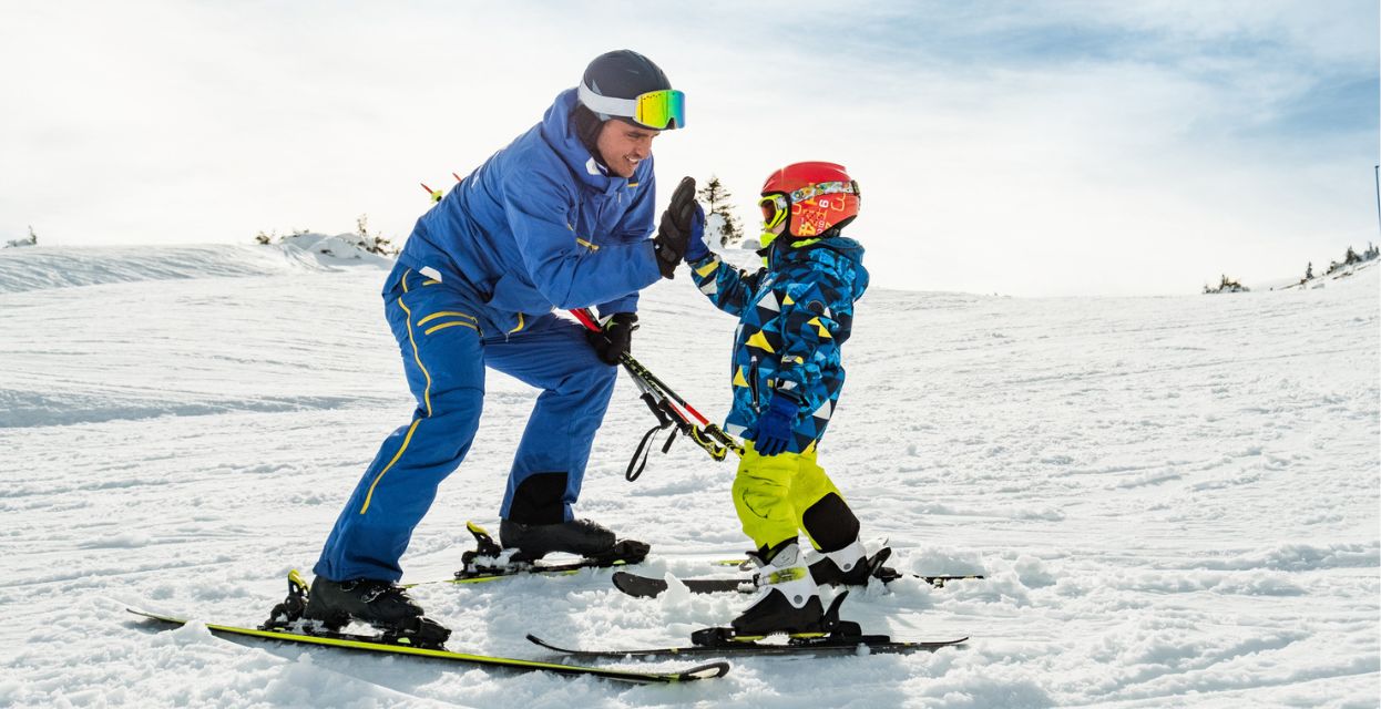 Kako otroka naučiti smučati?