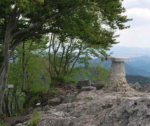 Ideja za izlet: Polhograjska Grmada