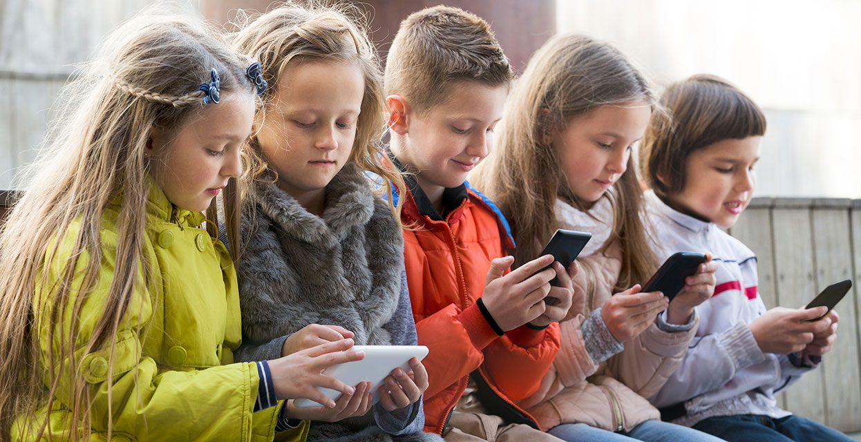 Moj otrok in njegov prijatelj &ndash; telefon