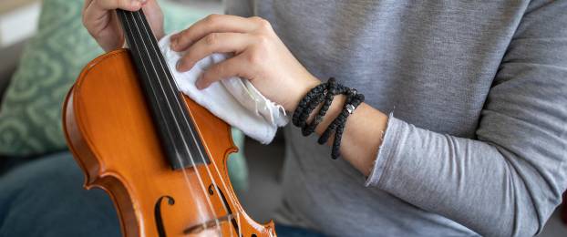 Kako zavarovati glasbilo?