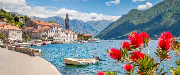 Na popotovanju: Perast v zalivu Boka Kotorska