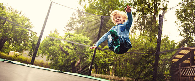 Varni na domačem trampolinu v 5 korakih