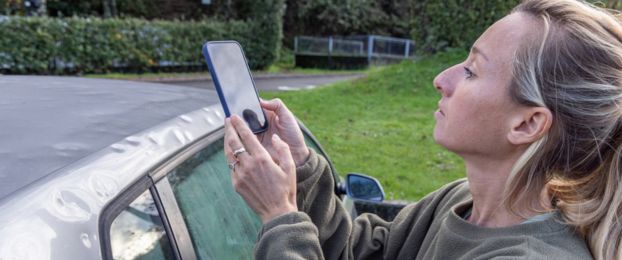 Kako zaščititi avto pred točo?