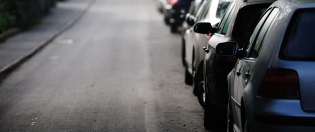 Ukradene registrske tablice? Kaj storiti in kako vam pomaga zavarovanje