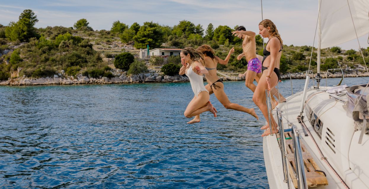 Kako preprečiti zdravstvene težave na dopustu in kako ob njih ukrepati