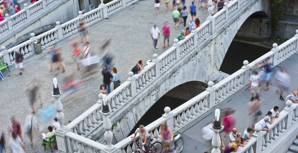 Izbor uredni&scaron;tva: Ste strpni in varni na pločniku?