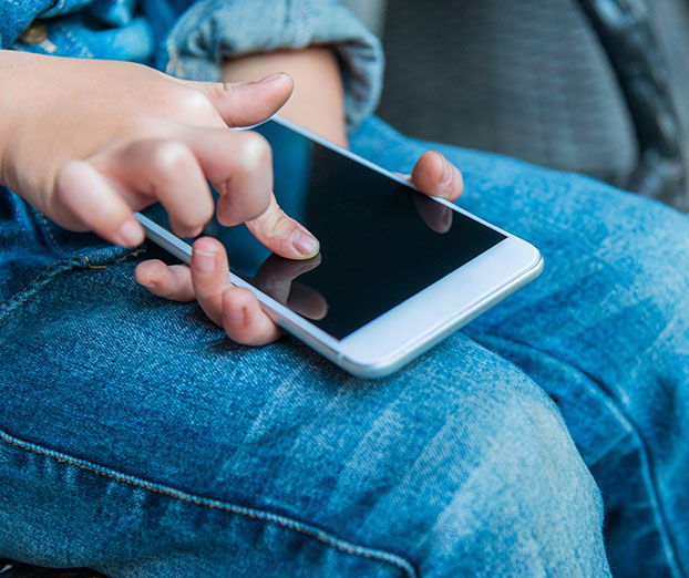 Dovolj star za mobitel?